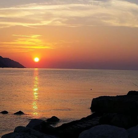 Appartamento In Villetta A 2 Passi Dal Mare E Dal Centro Pesaro Exterior foto
